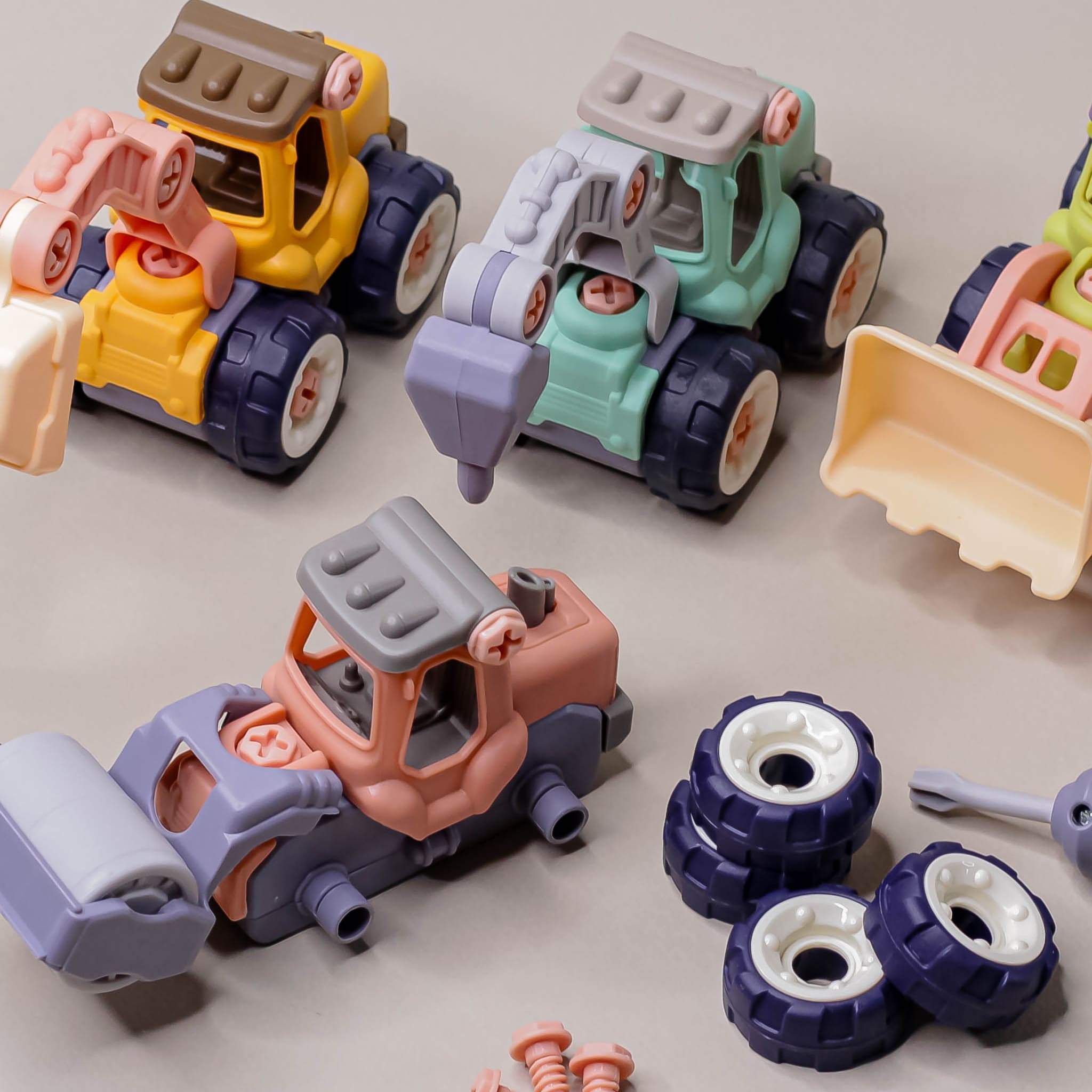 Pädagogisch - Montessori - Komplettset (4 Baufahrzeuge) - Bauautos